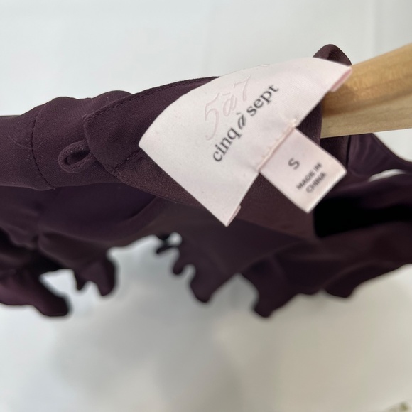 Cinq a Sept Thea Burgundy Ruffle Blouse Bell Sleeves Keyhole Cut Out - Picture 4 of 6